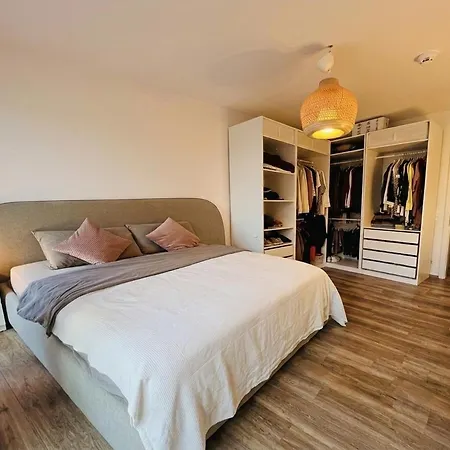 Luxurious High Rise Haven At Henninger Turm Appartement